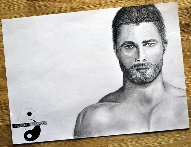 Stephan Amell iz ARROW TV serije