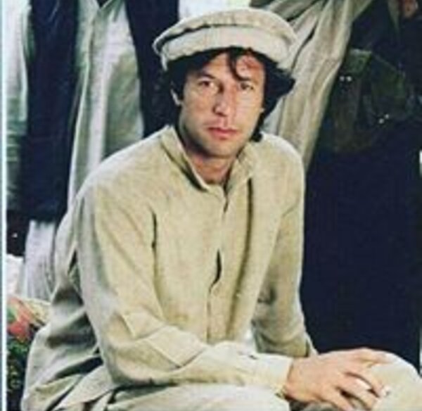 asfand-yar-awan