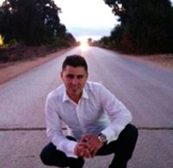 ahmed-hotta