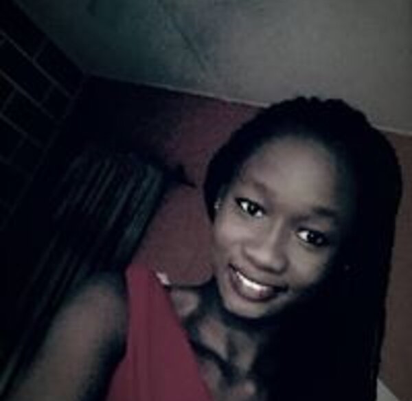 indispensable-dee