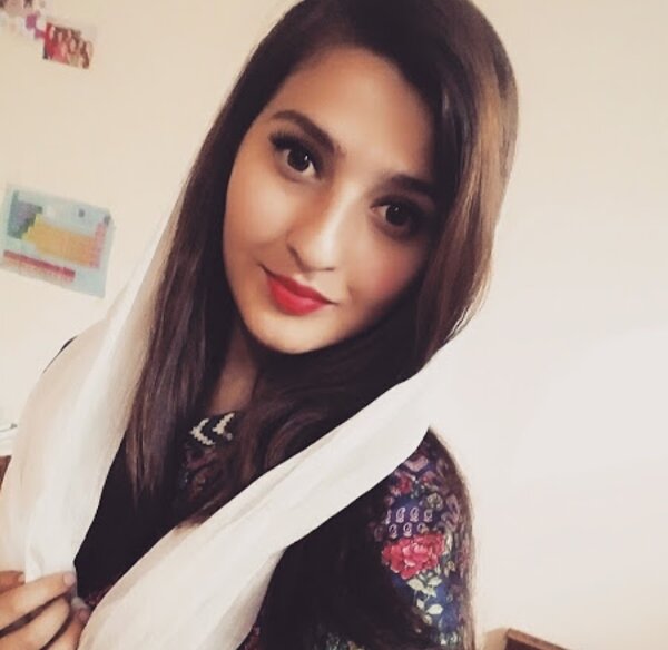 mahnoor-baeyg