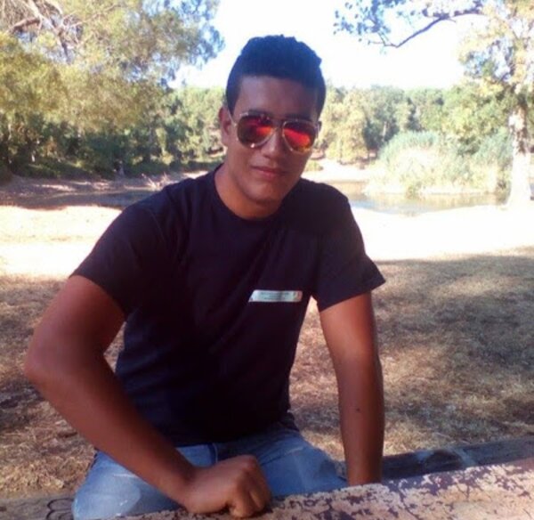 zi-nou